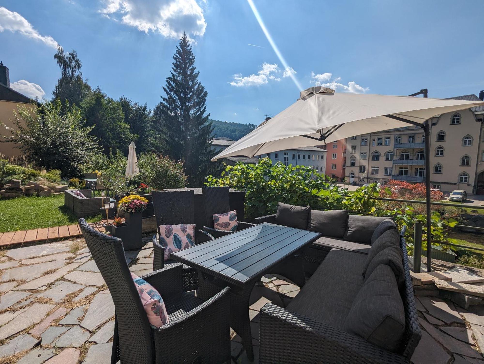 F1 - Urlaubsmagie - Helle Wohnung Mit Sauna & Pool & Whirlpool Sebnitz Exterior photo