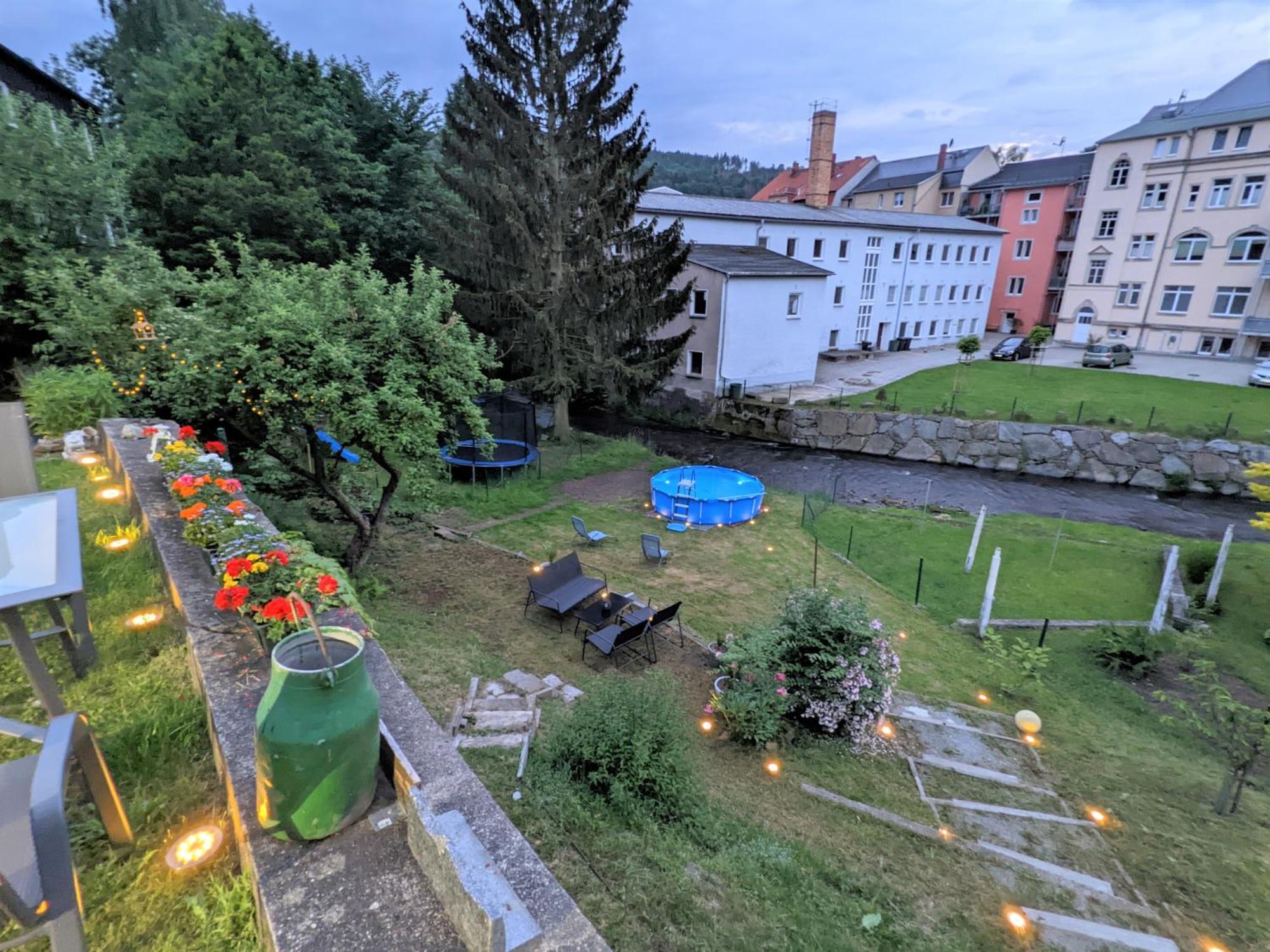 F1 - Urlaubsmagie - Helle Wohnung Mit Sauna & Pool & Whirlpool Sebnitz Exterior photo