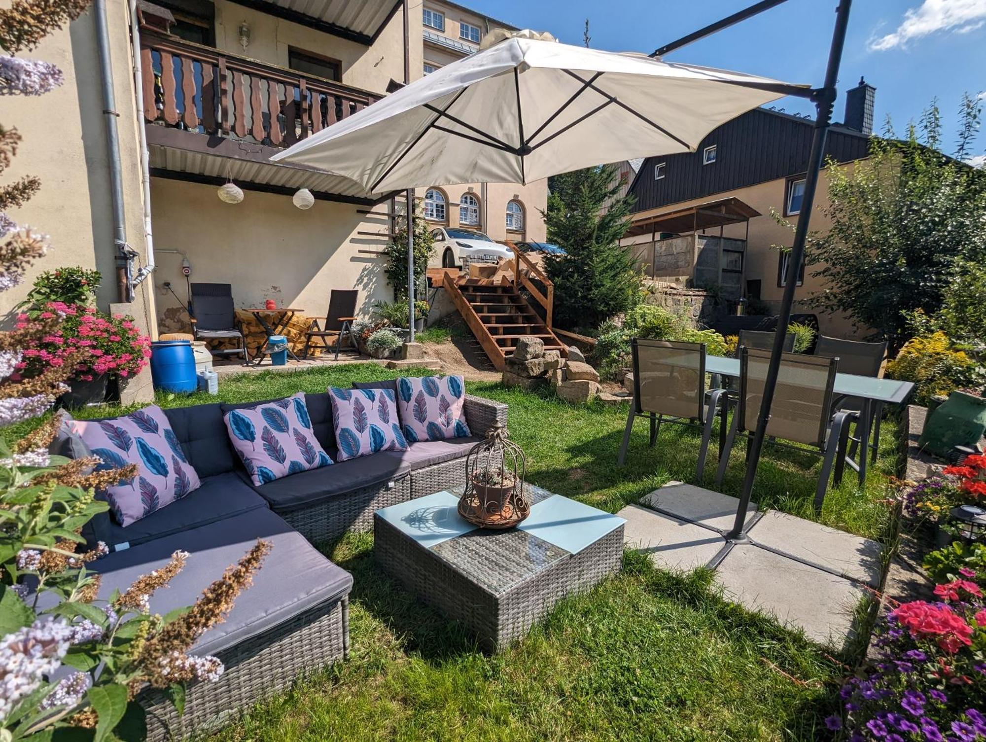 F1 - Urlaubsmagie - Helle Wohnung Mit Sauna & Pool & Whirlpool Sebnitz Exterior photo