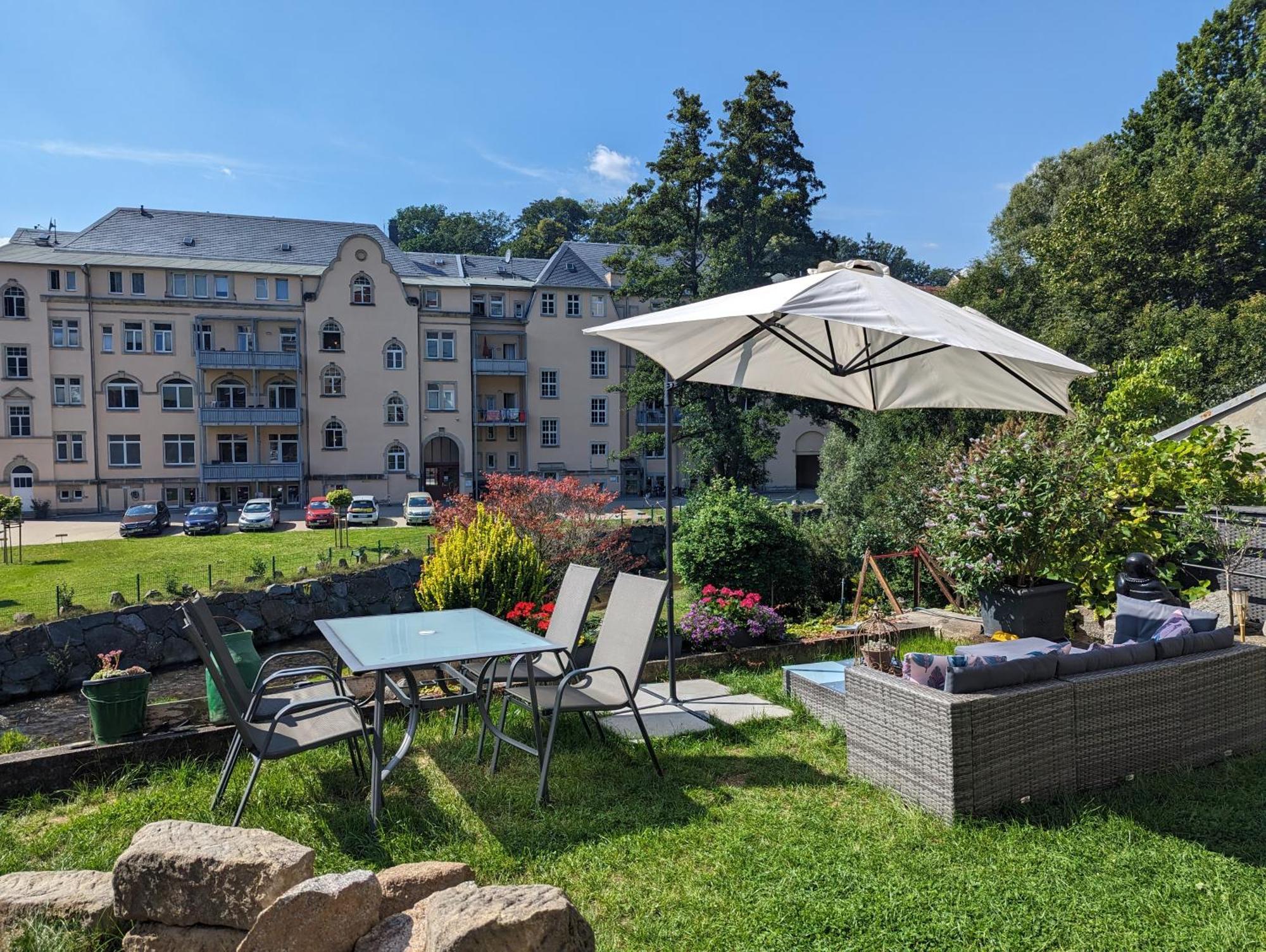 F1 - Urlaubsmagie - Helle Wohnung Mit Sauna & Pool & Whirlpool Sebnitz Exterior photo